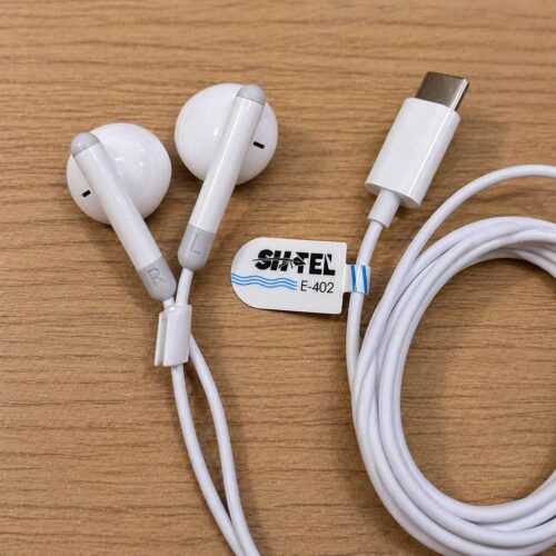 gvc.product.image_.1780334392534.f08782a3-3be0-47d2-a6d2-d9a3a04b7c53.jpeg E-402 Écouteurs filaires avec connecteur USB-C super bass